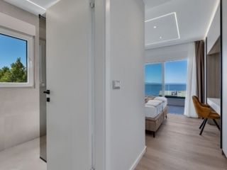 villa-la-luna-tucepi-blue-apartment-21
