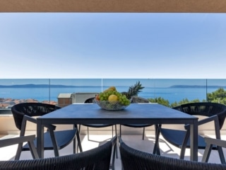 villa-la-luna-tucepi-blue-apartment-38
